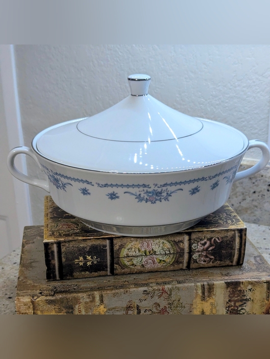 Ekco International Other - Ekco Winsford Exquisite Fine China Covered Tureen Casserole - Japan